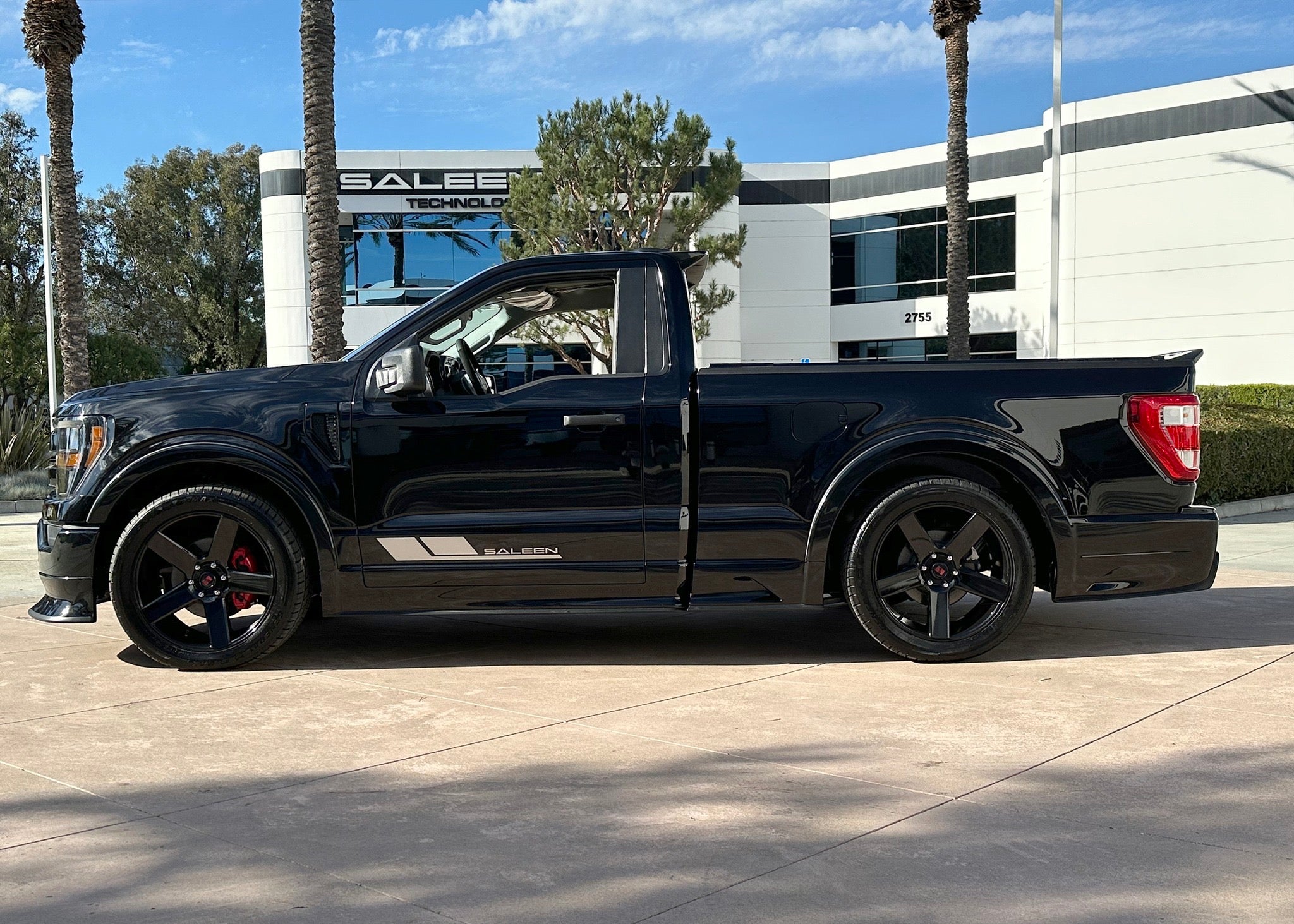 thumbnail image 2 of Ford OEM Style Tailgate Spoiler For F-150 2021-2025 – Black ABS, Scuff-Resistant, 3M Tape 2 of 4